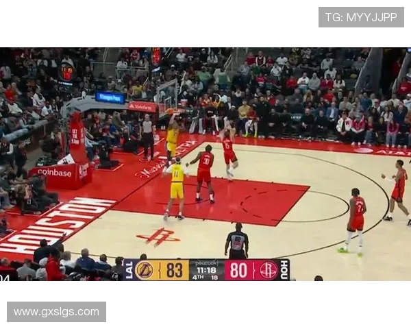 [NBA]里夫斯信手一抛 戴维斯空接暴力虐框.